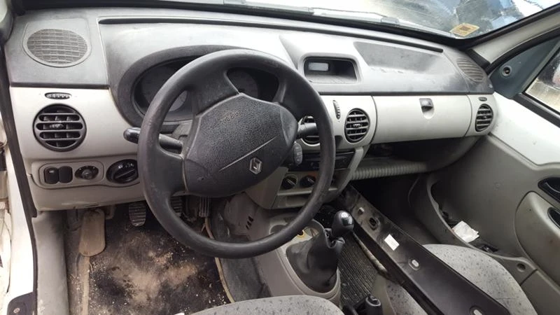 Renault Kangoo 1.9dci 4x4, снимка 4 - Автомобили и джипове - 25059205