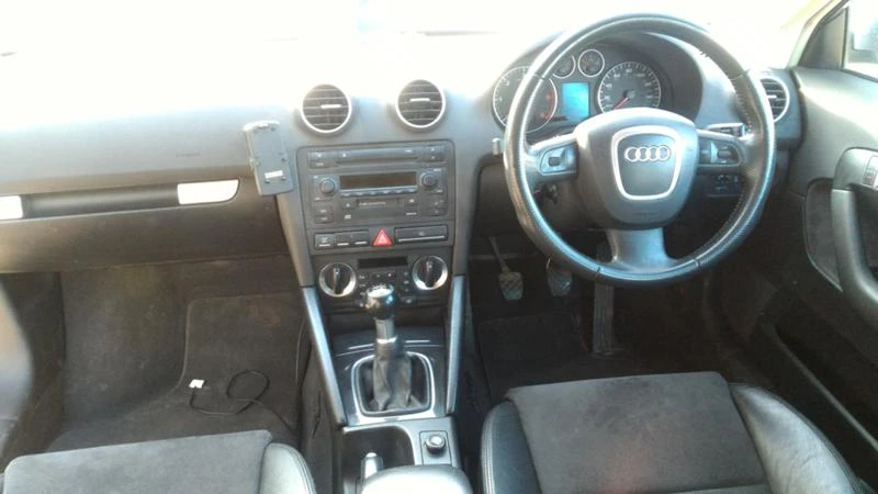 Audi A3 2.0TDI SPORT 4X4 BKD, снимка 5 - Автомобили и джипове - 46654805