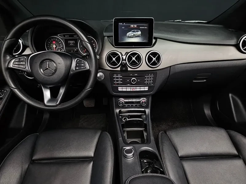 Mercedes-Benz B 200 2.0, снимка 7 - Автомобили и джипове - 54278391