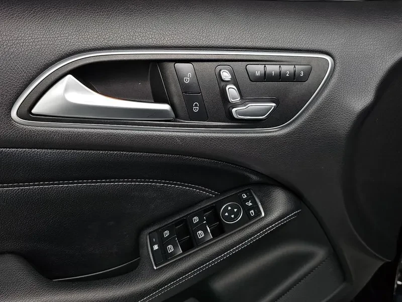 Mercedes-Benz B 200 2.0, снимка 17 - Автомобили и джипове - 54278391