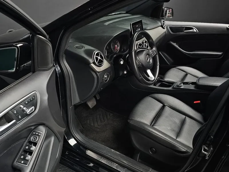 Mercedes-Benz B 200 2.0, снимка 11 - Автомобили и джипове - 54278391