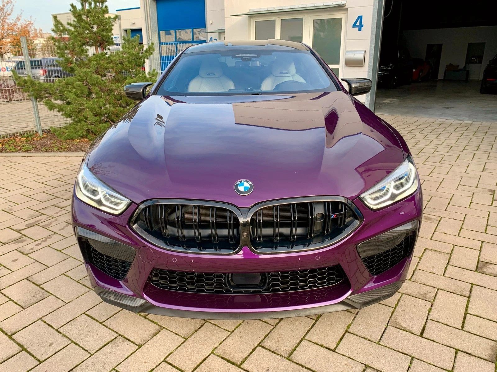 BMW M8 Competition GranCoupe xDrive Individual Manufaktur - изображение 3