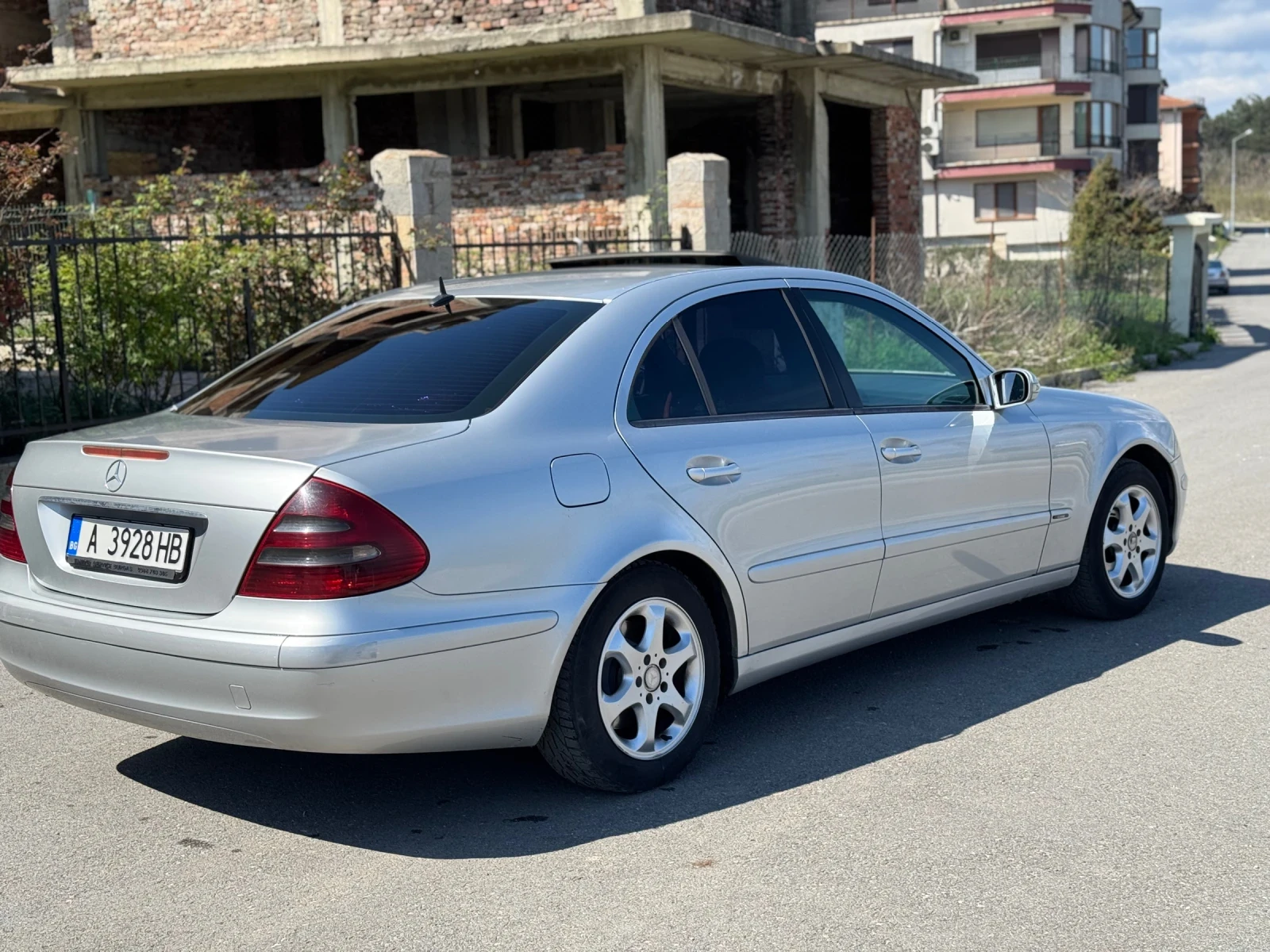 Mercedes-Benz 220  - изображение 3