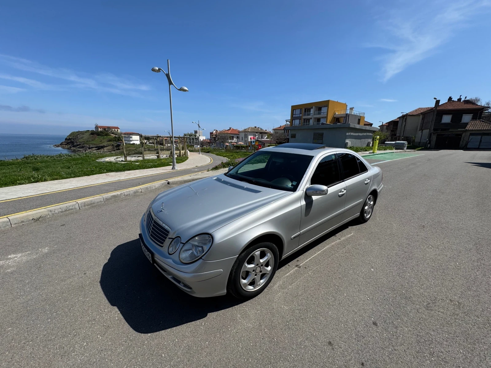 Mercedes-Benz 220  - изображение 9