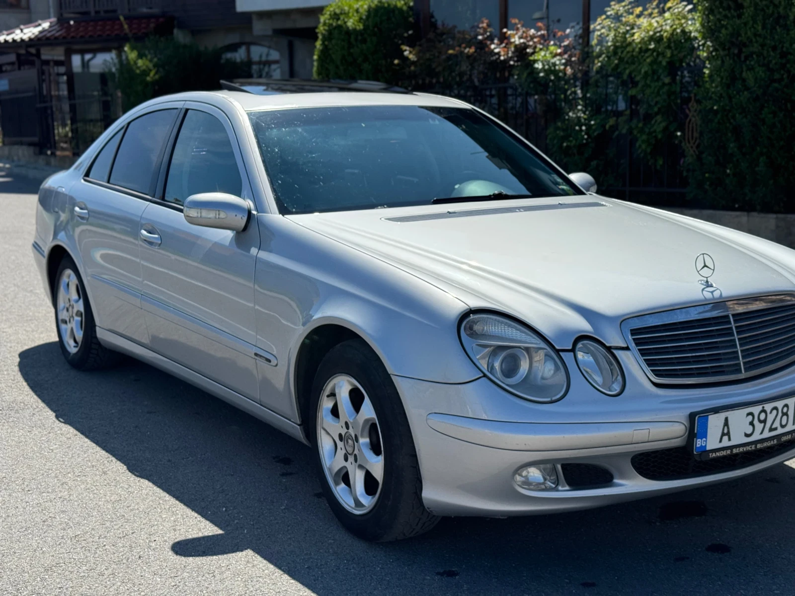 Mercedes-Benz 220  - изображение 2