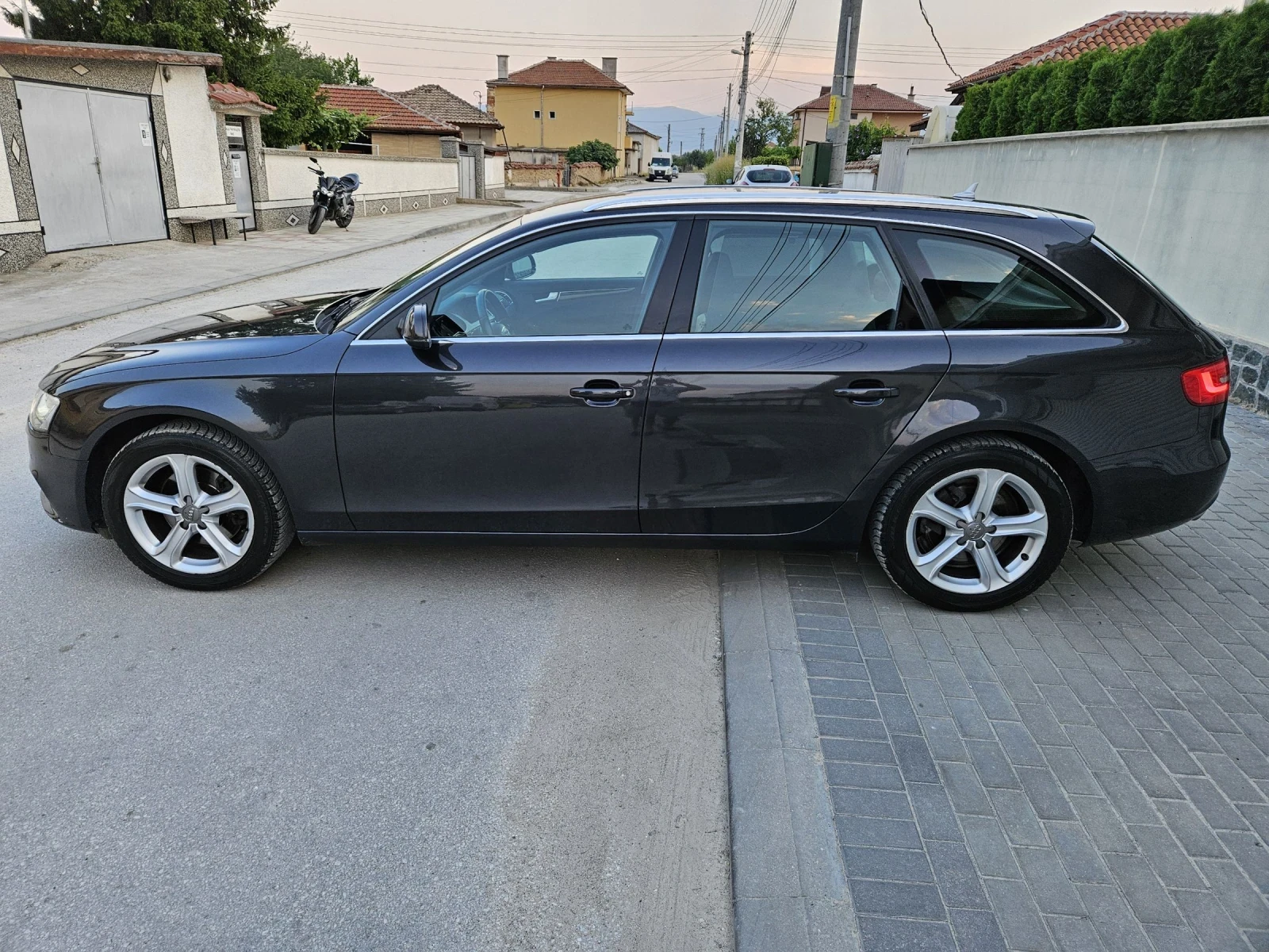 Audi A4 KeylessGo/LED/NAVI/Euro6 - изображение 3