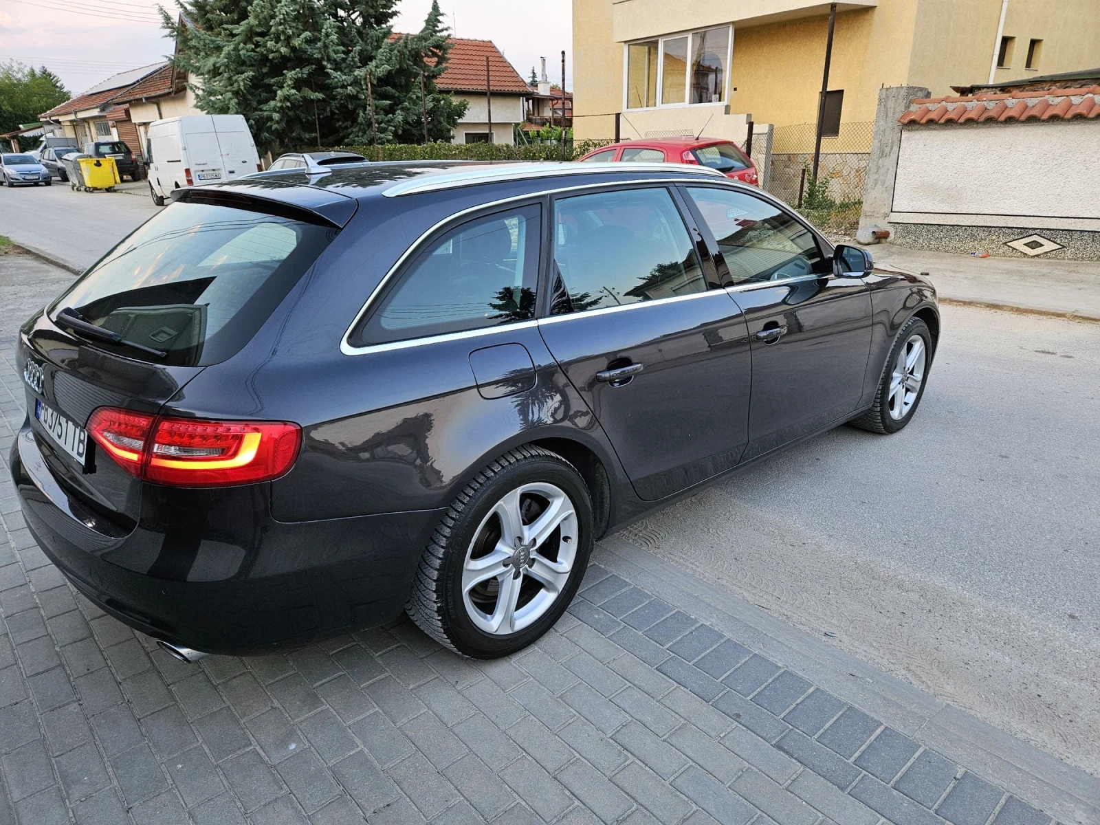 Audi A4 KeylessGo/LED/NAVI/Euro6 - изображение 6