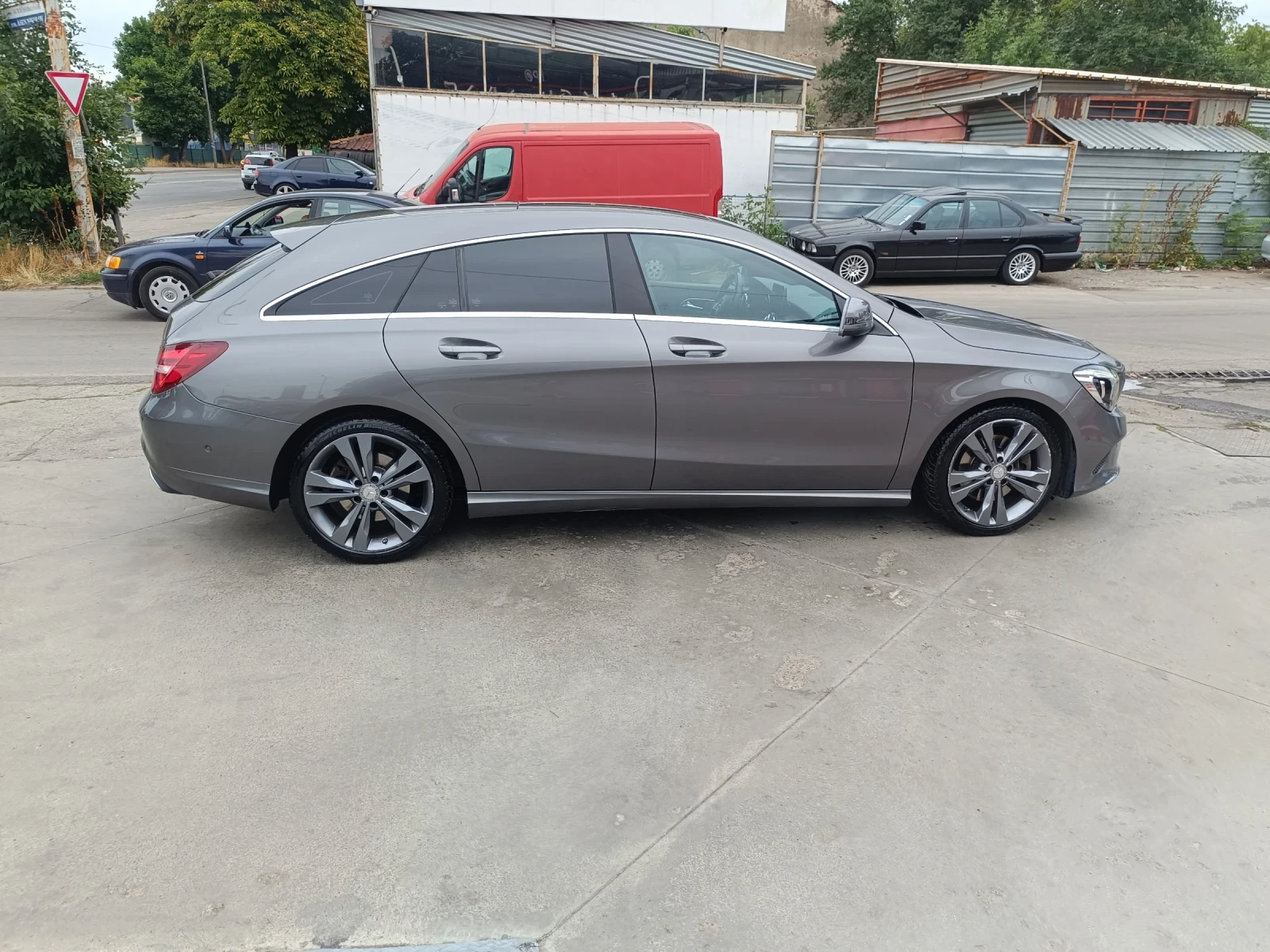 Mercedes-Benz CLA 250 shooting brake - изображение 3