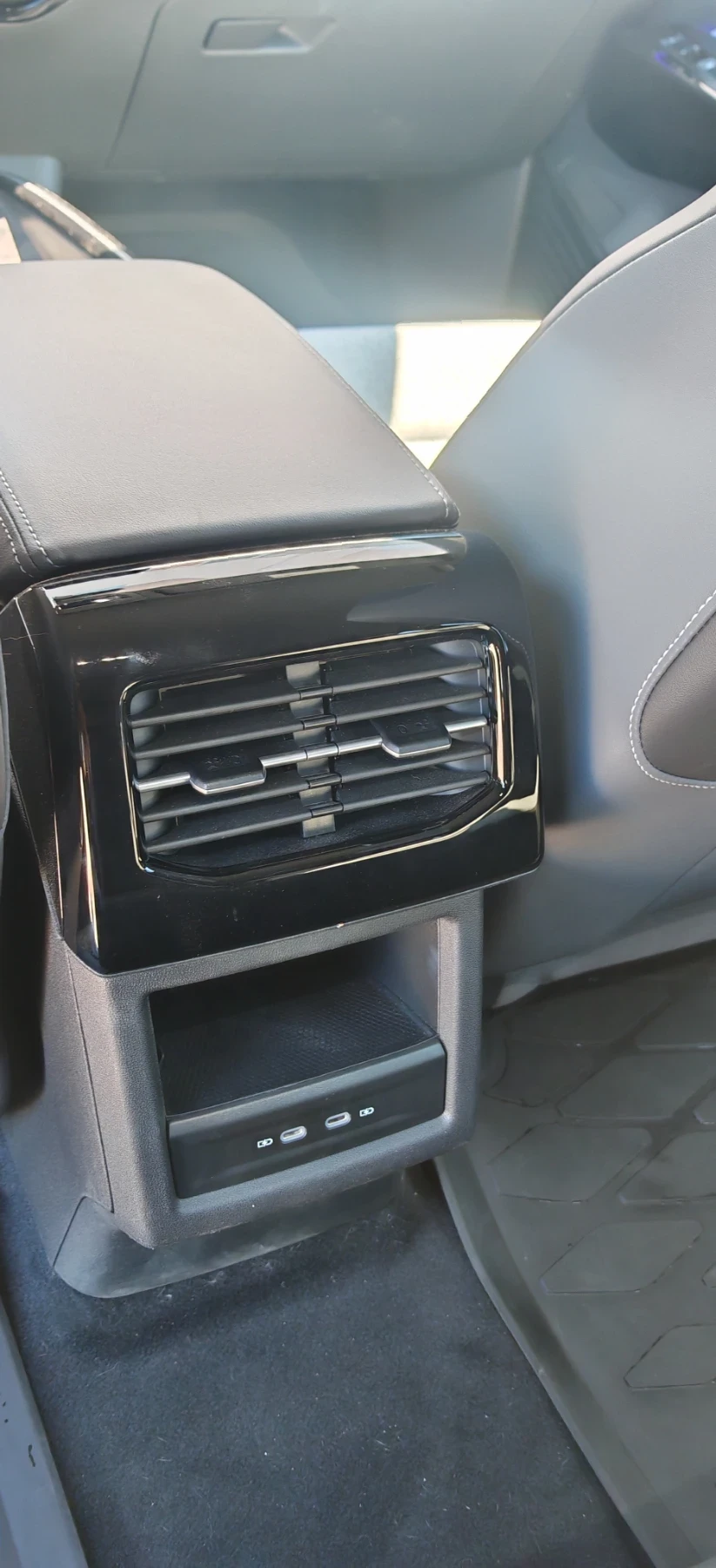 VW ID.4 330кс.4х4, 4000км, НОВА - изображение 9