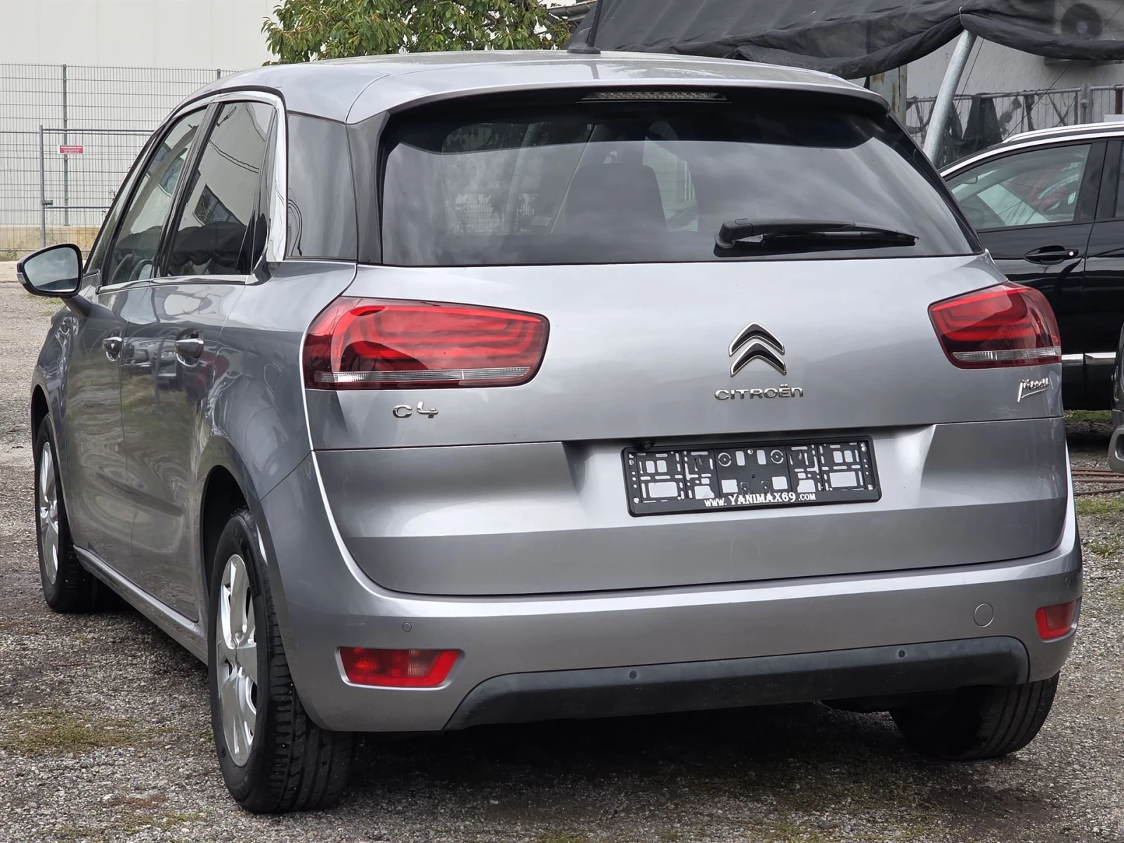 Citroen C4 Picasso 1.2i 131ps - изображение 3