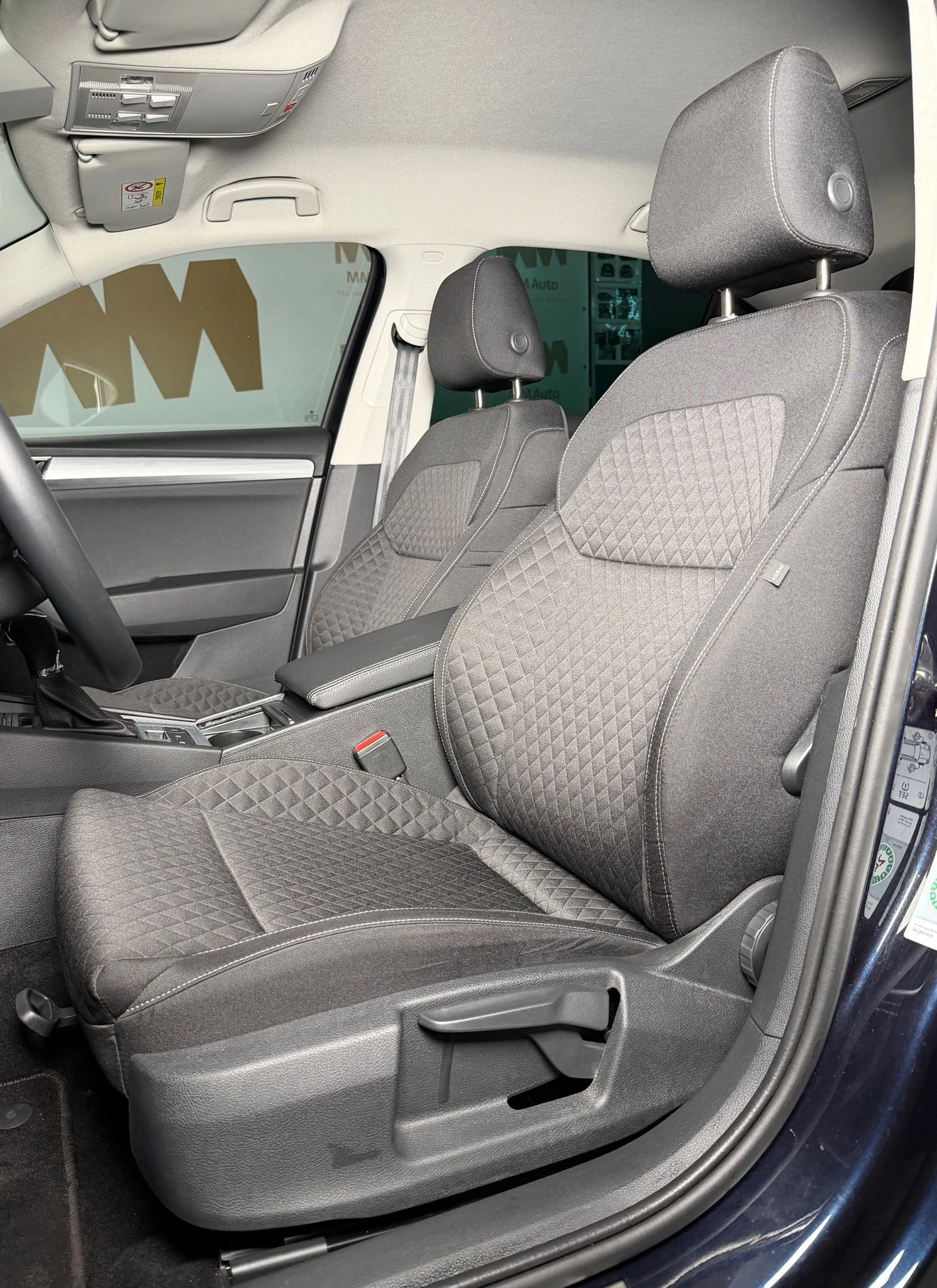 Skoda Superb 2.0 TDI* Facelift* Подгрев* DSG* Асистенти - изображение 8