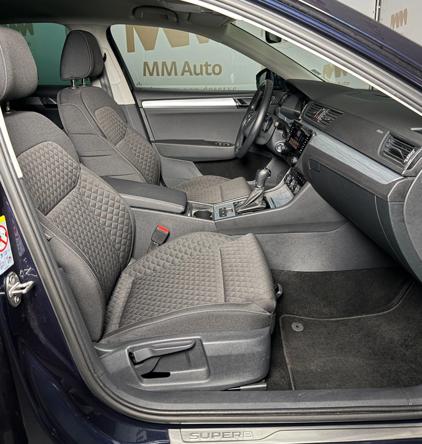 Skoda Superb 2.0 TDI* Facelift* Подгрев* DSG* Асистенти - изображение 10