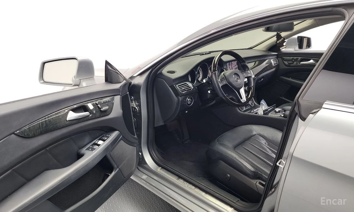 Mercedes-Benz CLS 350  - изображение 10
