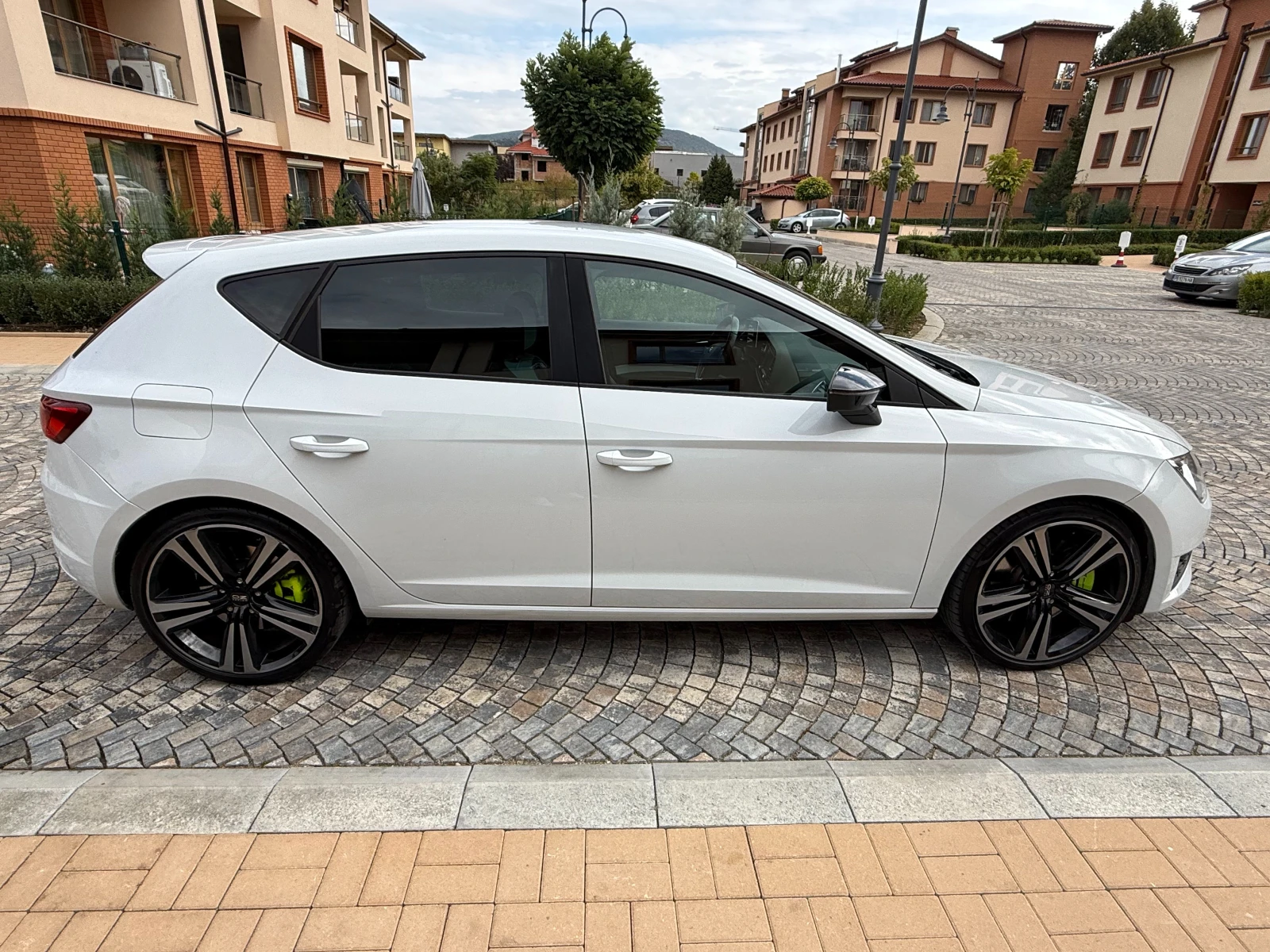 Seat Leon Cupra 2.0 - изображение 4