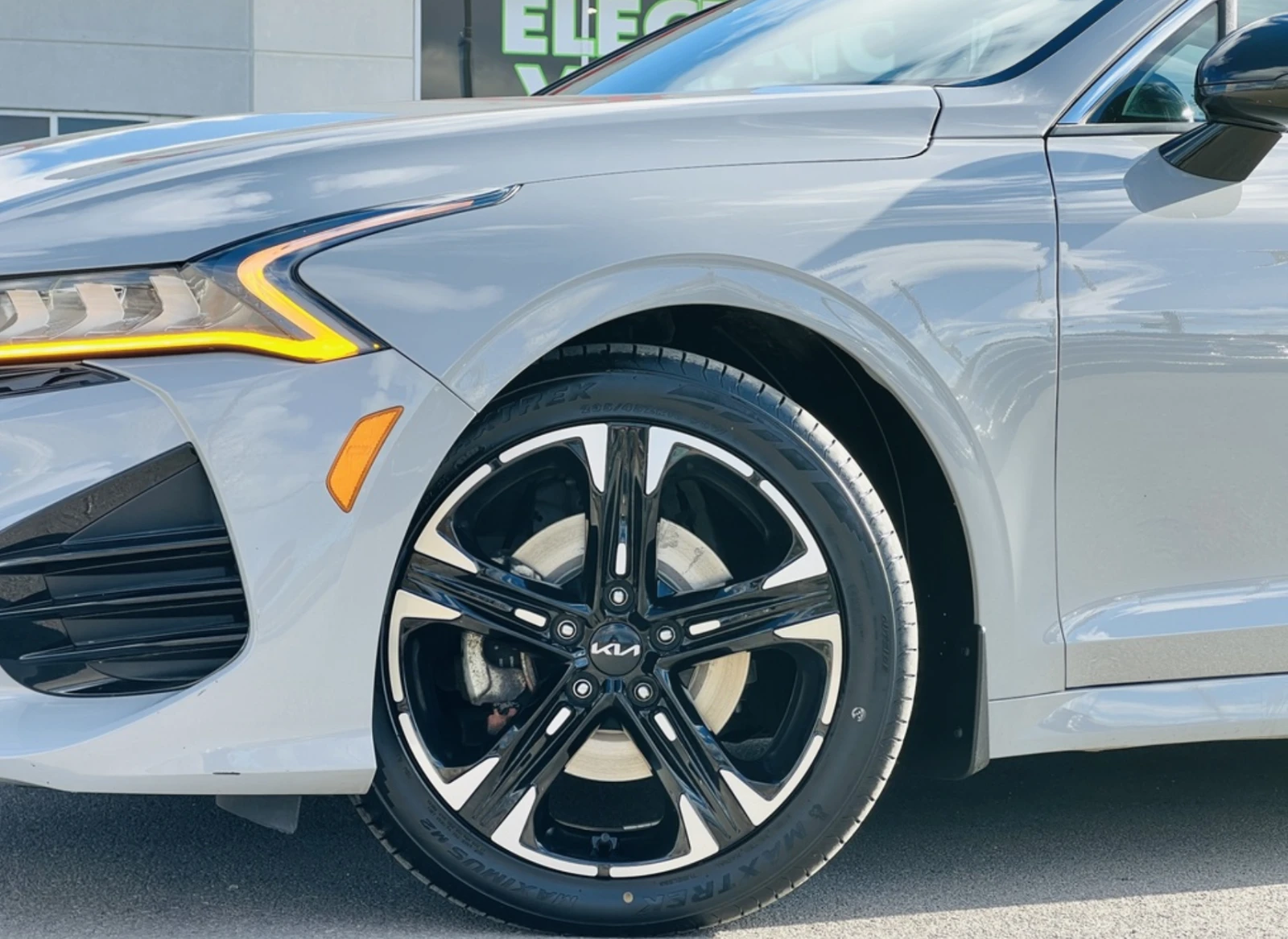 Kia K5 GT-Line AWD - изображение 4