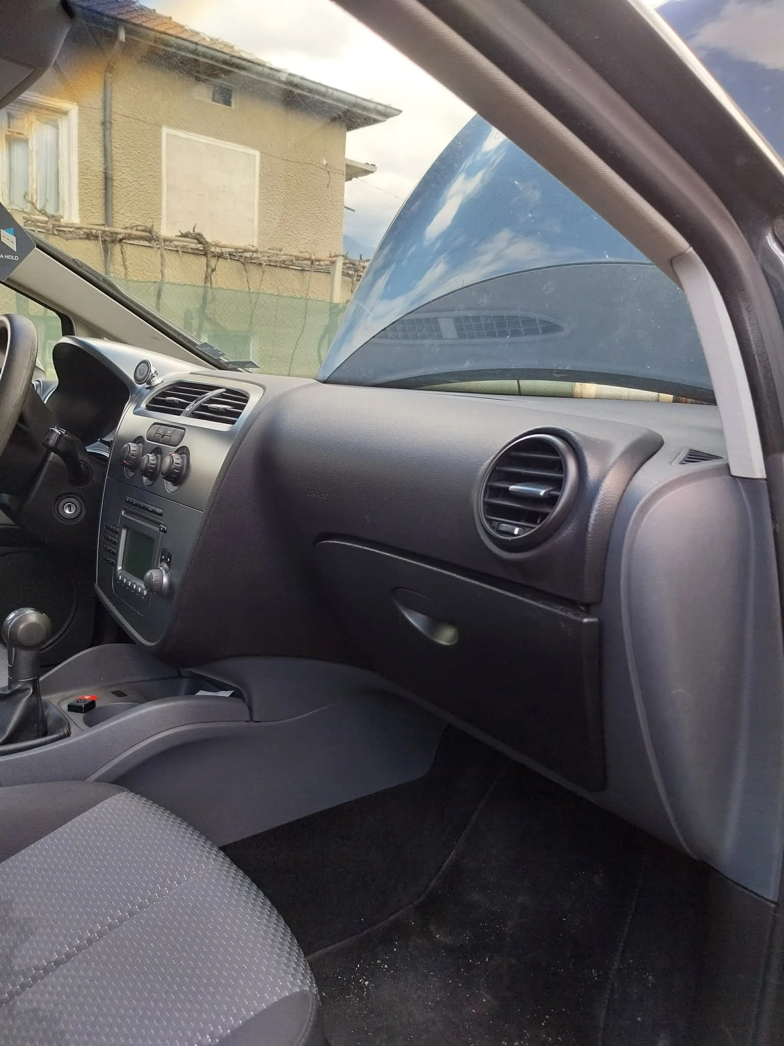 Seat Leon Бензин/Газ, снимка 9 - Автомобили и джипове - 54096510