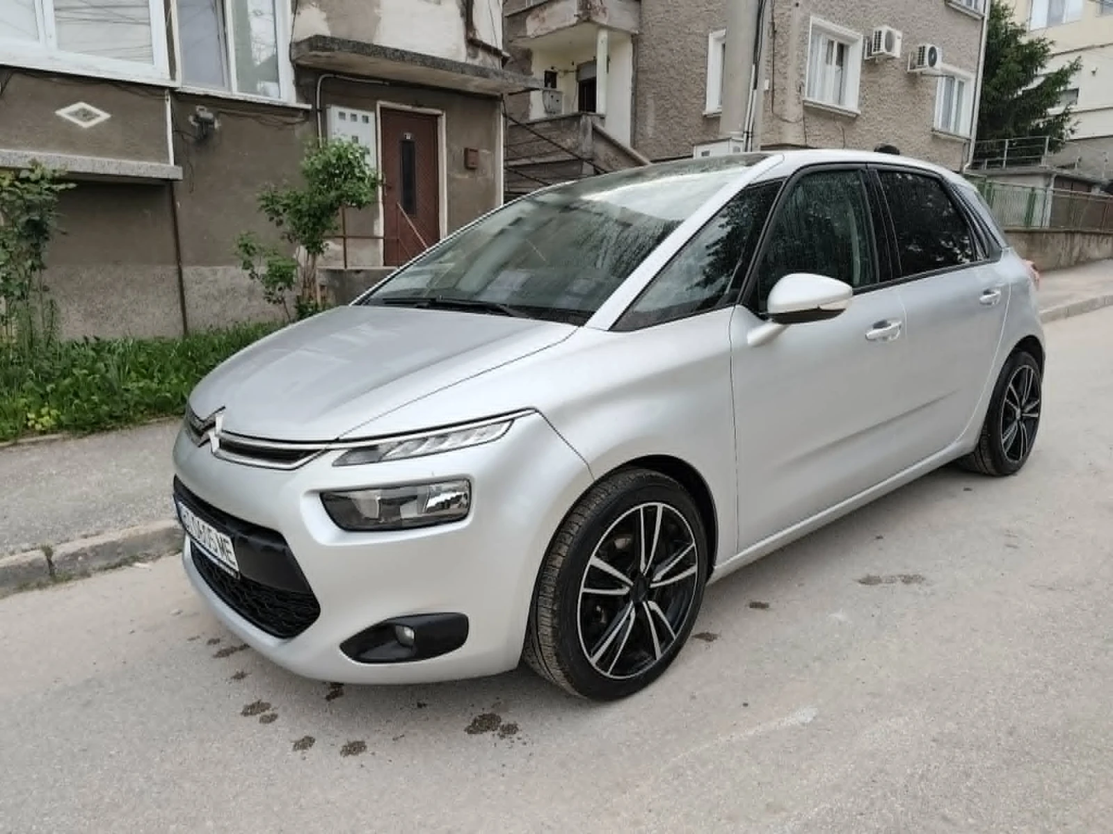 Citroen C4 Picasso, снимка 3 - Автомобили и джипове - 54457784