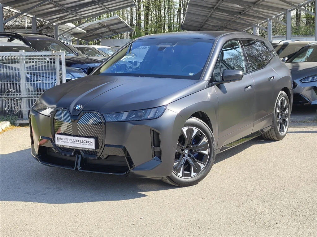 BMW iX xDrive45