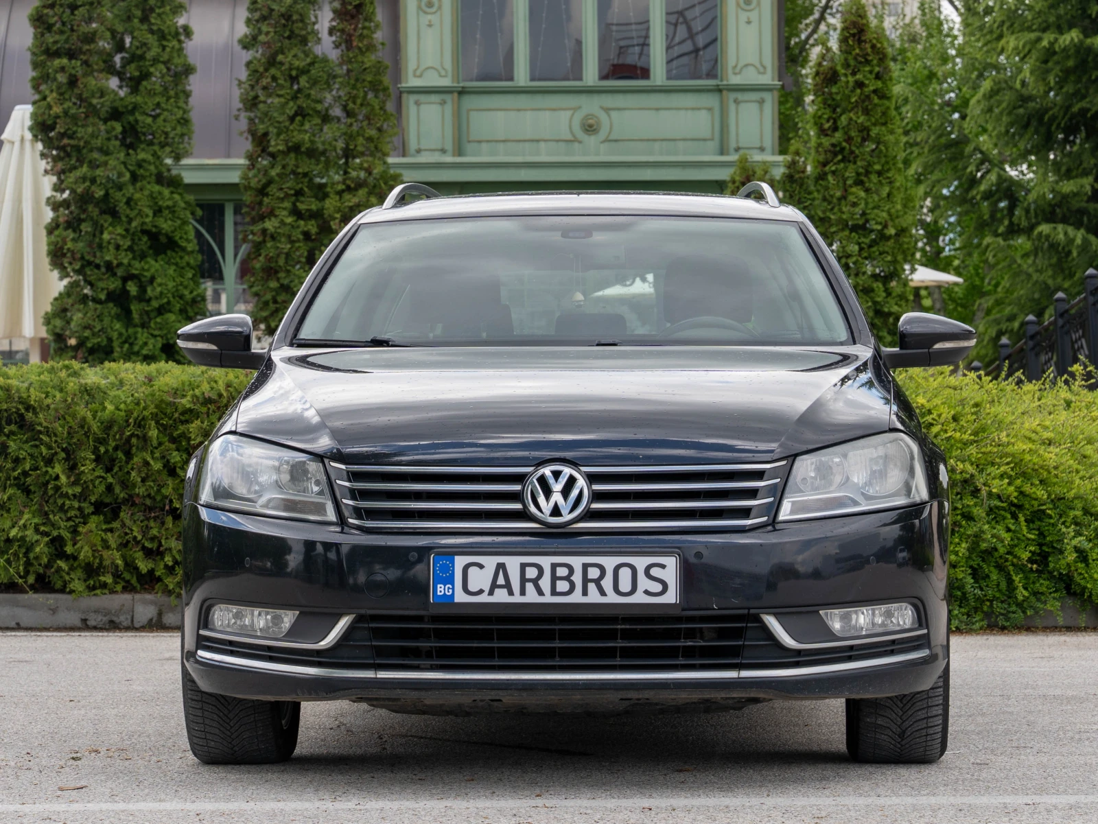 VW Passat 1.6 TDI 105 кс. Пълна История Clima Navi, снимка 2 - Автомобили и джипове - 55213494