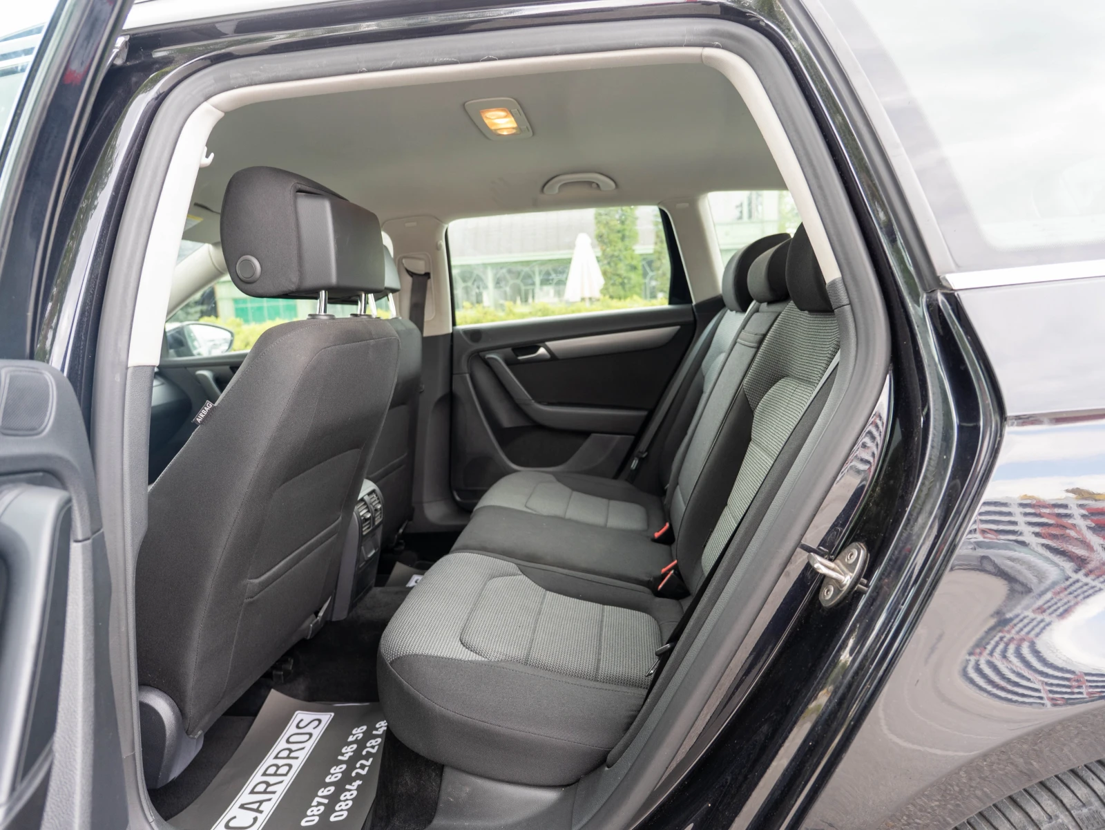 VW Passat 1.6 TDI 105 кс. Пълна История Clima Navi, снимка 12 - Автомобили и джипове - 55213494