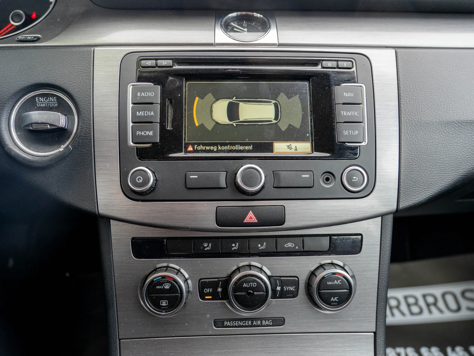 VW Passat 1.6 TDI 105 кс. Пълна История Clima Navi, снимка 17 - Автомобили и джипове - 55213494