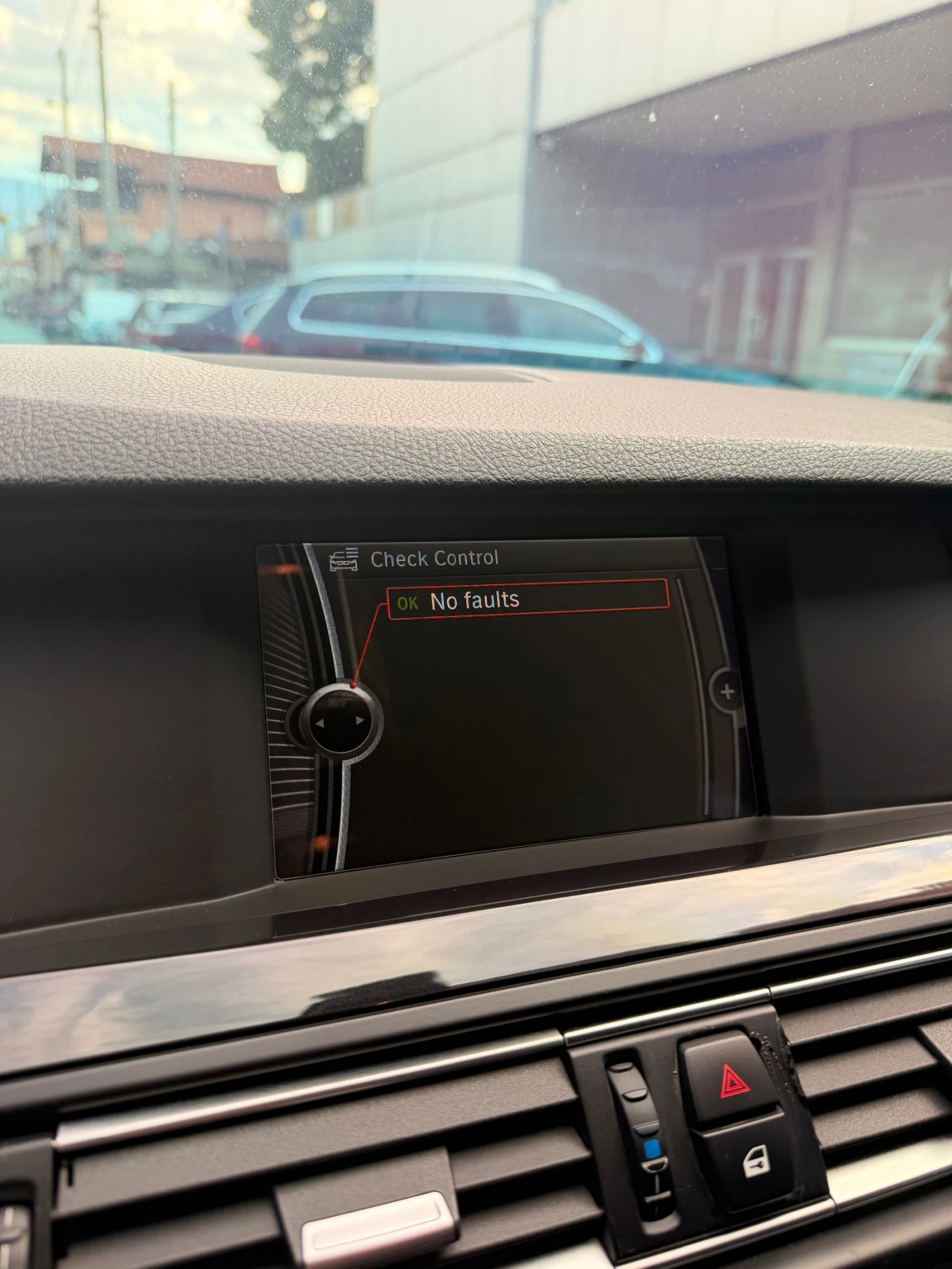 BMW 525 3.0D 8ZF N57, снимка 11 - Автомобили и джипове - 55867207