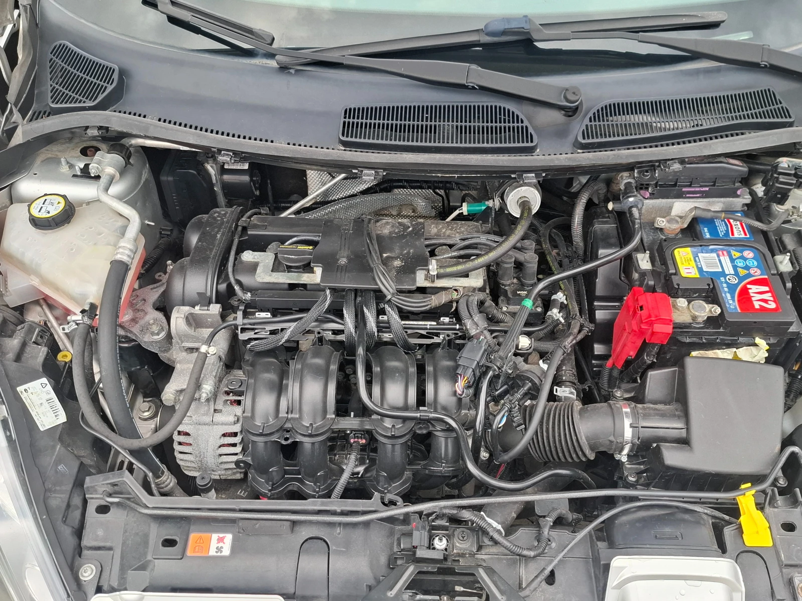 Ford Fiesta 1.4i/Клима/ГазИнж, снимка 14 - Автомобили и джипове - 56270106