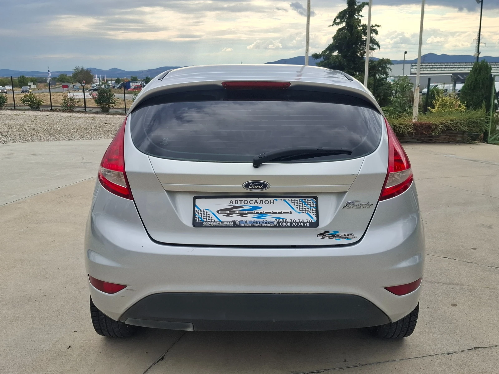 Ford Fiesta 1.4i/Клима/ГазИнж, снимка 3 - Автомобили и джипове - 56270106