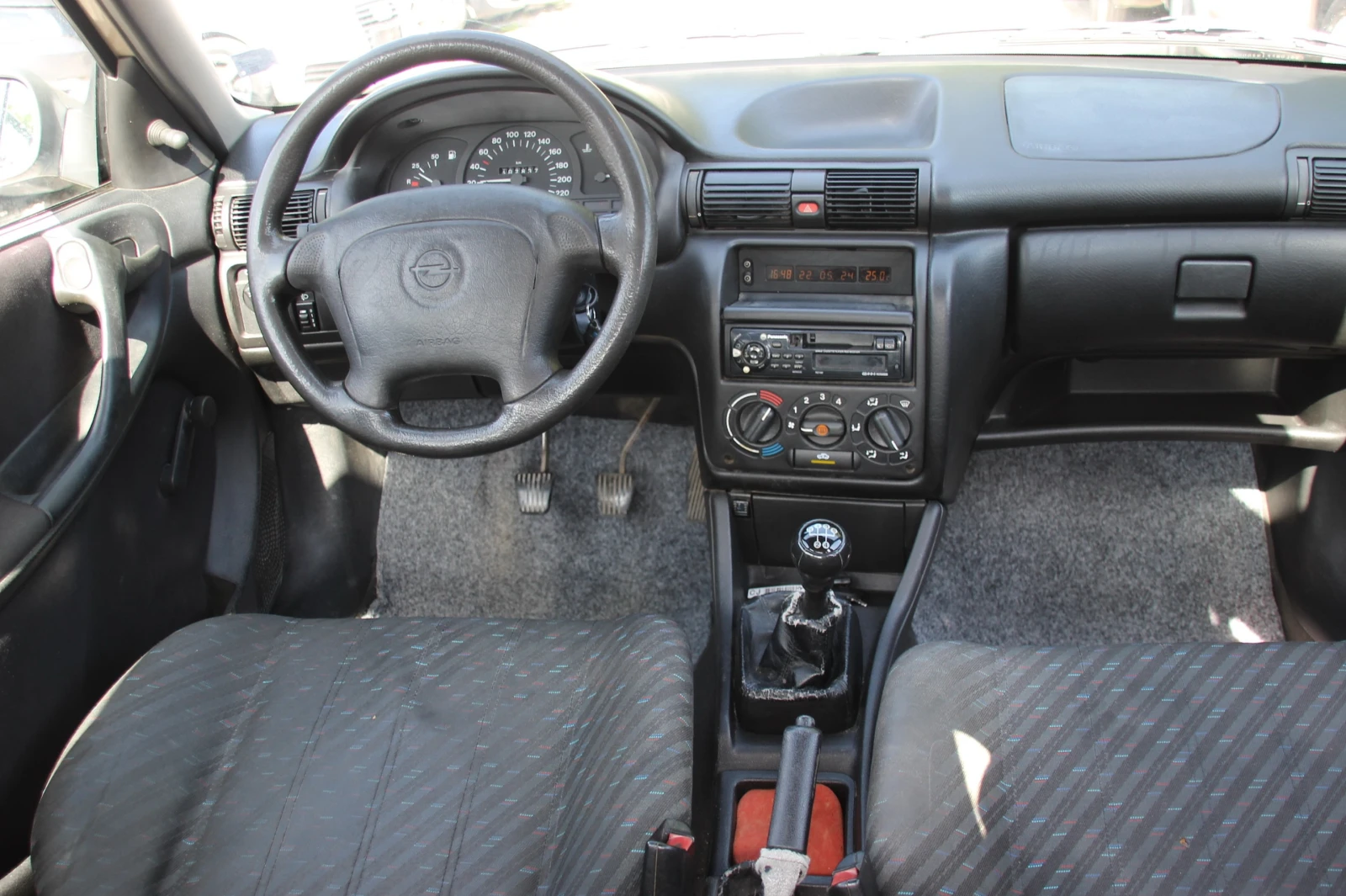 Opel Astra 1.4 � �����������, �������, �� � �������  | Mobile.bg � ����������� 12