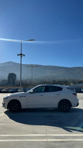 Maserati Levante Maserati levante gt hibrit, снимка 7