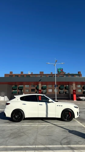 Maserati Levante Maserati levante gt hibrit, снимка 11