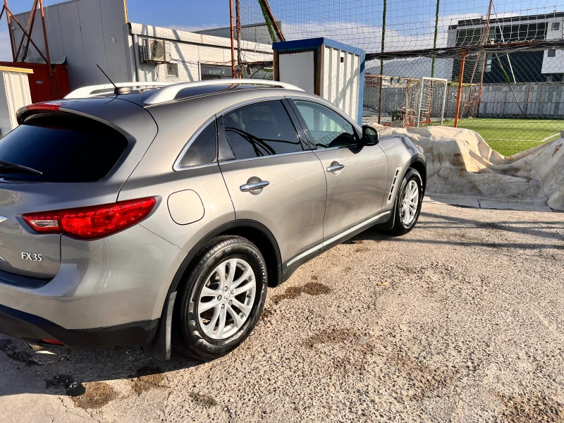 Infiniti Fx 35, снимка 3 - Автомобили и джипове - 47573435