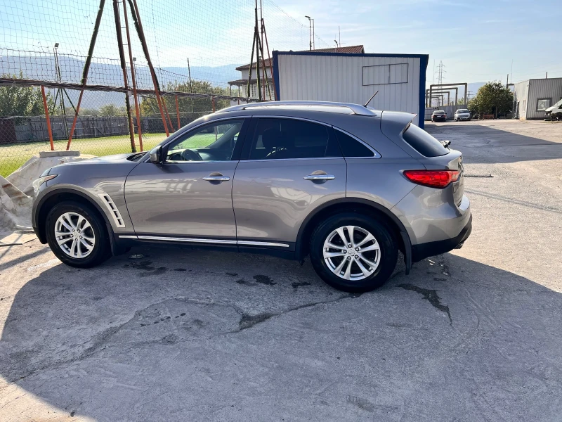 Infiniti Fx 35, снимка 4 - Автомобили и джипове - 47573435