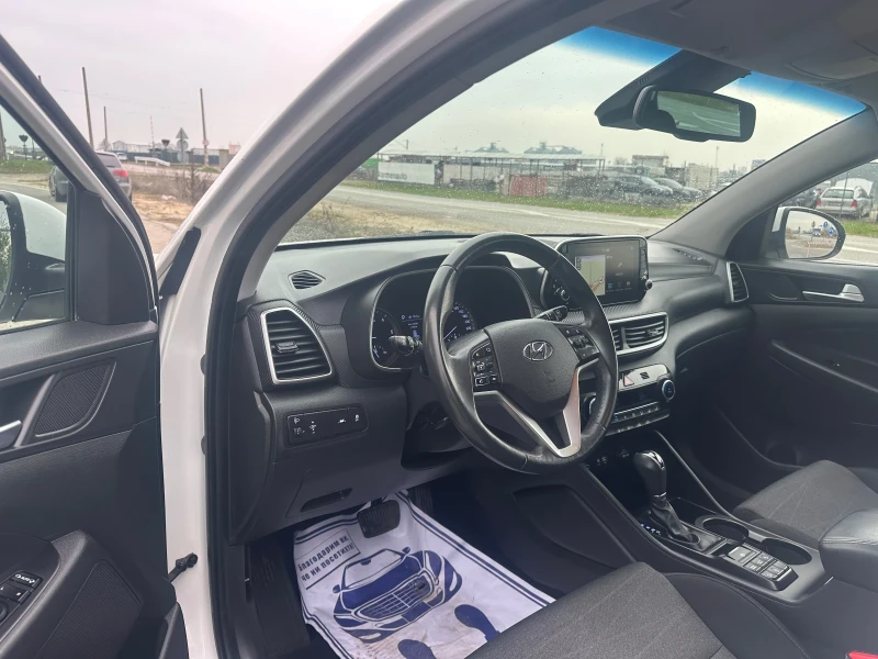 Hyundai Tucson 1.6 CRDI, снимка 7 - Автомобили и джипове - 49616949