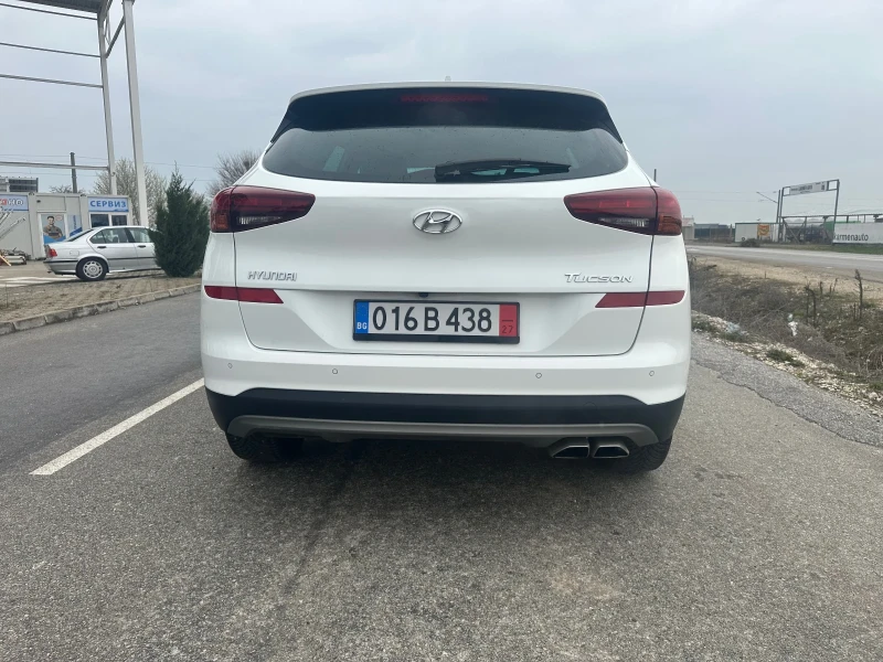 Hyundai Tucson 1.6 CRDI, снимка 5 - Автомобили и джипове - 49616949