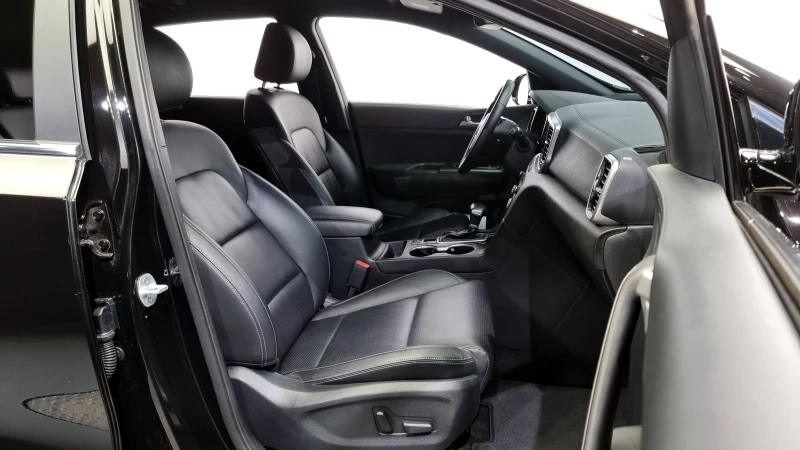 Kia Sportage 2.0 2WD PRESTIGE , снимка 11 - Автомобили и джипове - 52463774