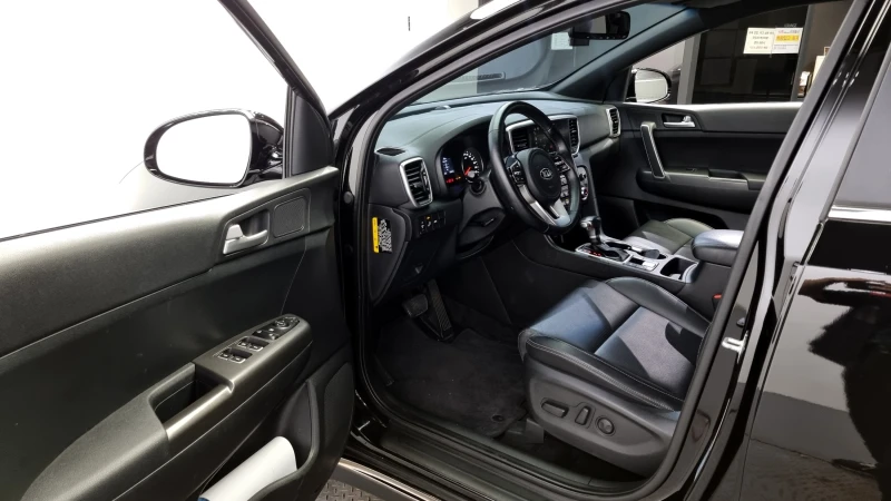 Kia Sportage 2.0 2WD PRESTIGE , снимка 10 - Автомобили и джипове - 52463774