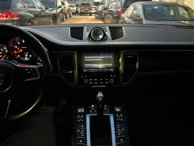 Porsche Macan * CARFAX * БЕЗ ПЪРВОНАЧАЛНА ВНОСКА, снимка 8 - Автомобили и джипове - 52693931