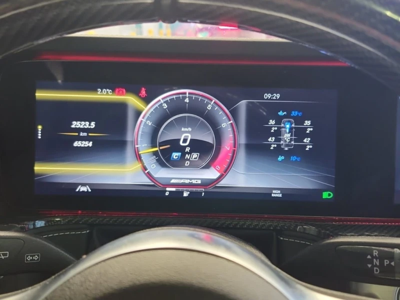 Mercedes-Benz G 63 AMG * CARFAX * БЕЗ ПЪРВОНАЧАЛНА ВНОСКА, снимка 8 - Автомобили и джипове - 53065423