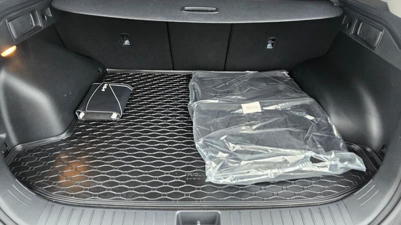 Kia Sportage 1.6TURBO-GDI, снимка 14 - Автомобили и джипове - 53300466