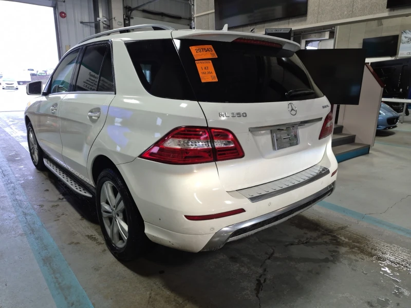 Mercedes-Benz ML 350 BlueTec* 360View* Подгрев* Пано, снимка 4 - Автомобили и джипове - 53369082