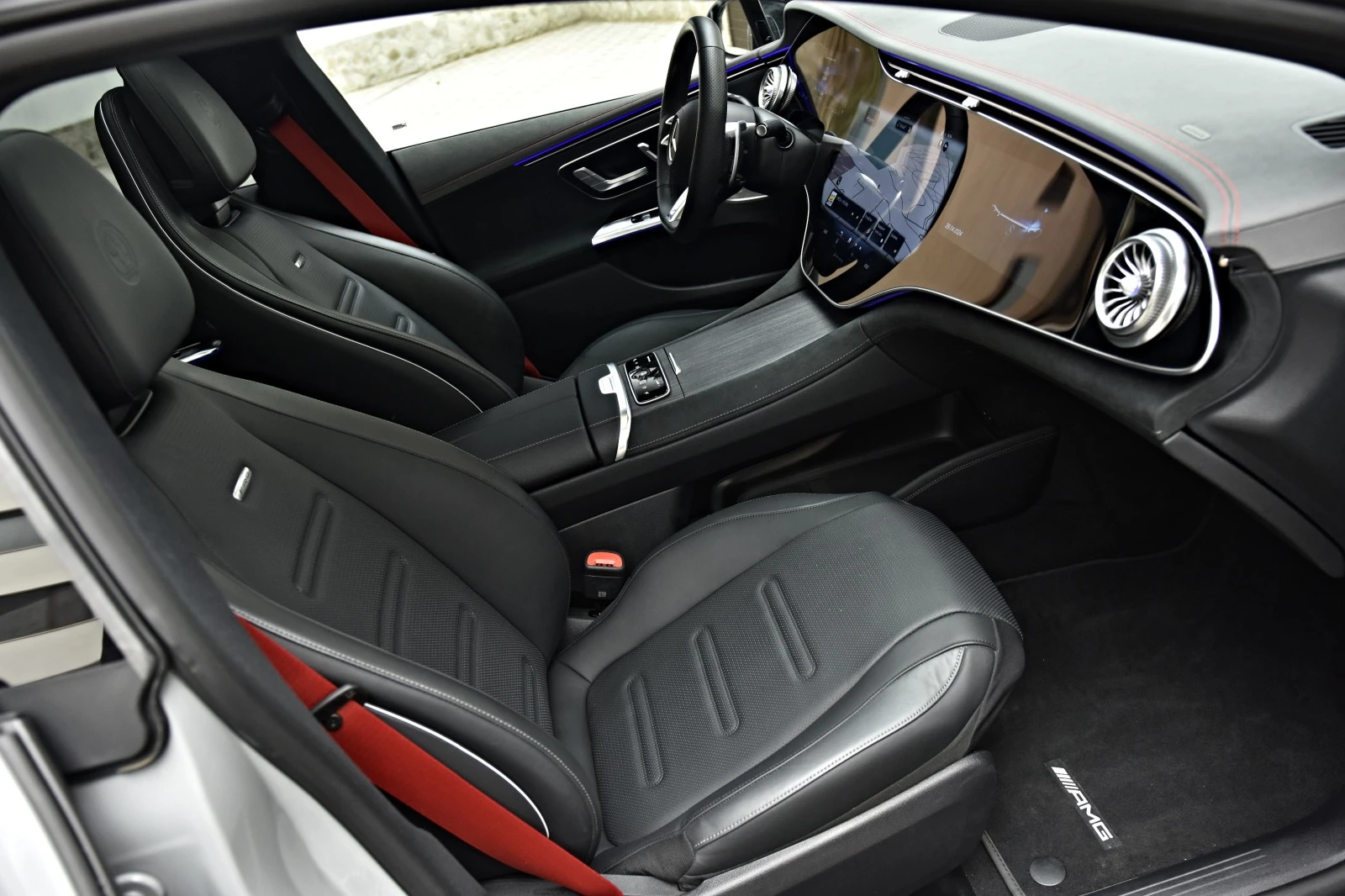 Mercedes-Benz EQE EQE 43  | Mobile.bg   12