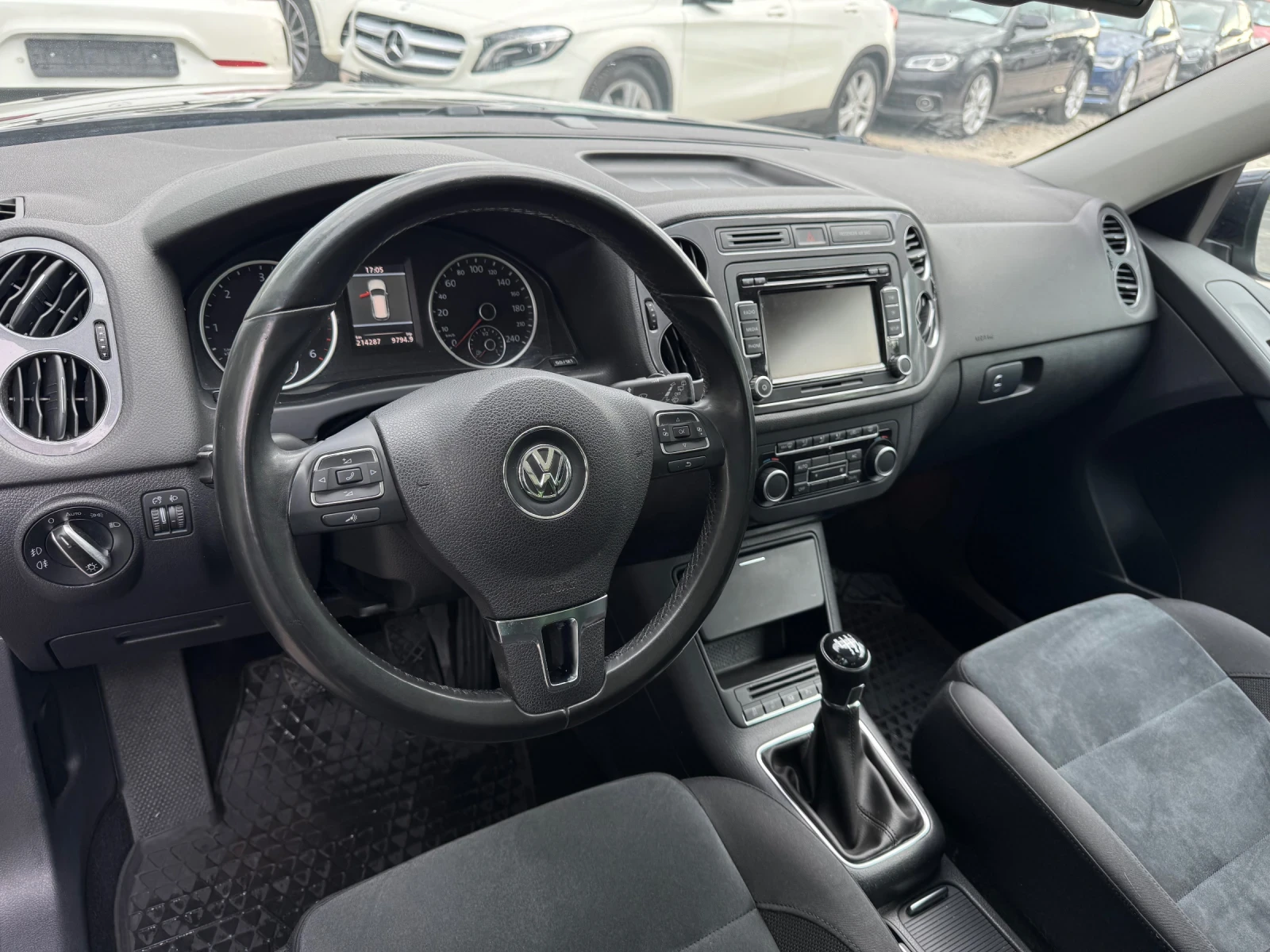 VW Tiguan 2.0TDI Sport&Style - изображение 6
