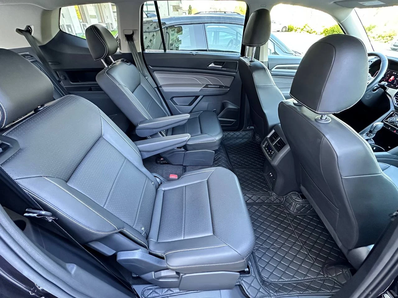 VW Atlas 2.0L 4Motion, R-Line - изображение 8