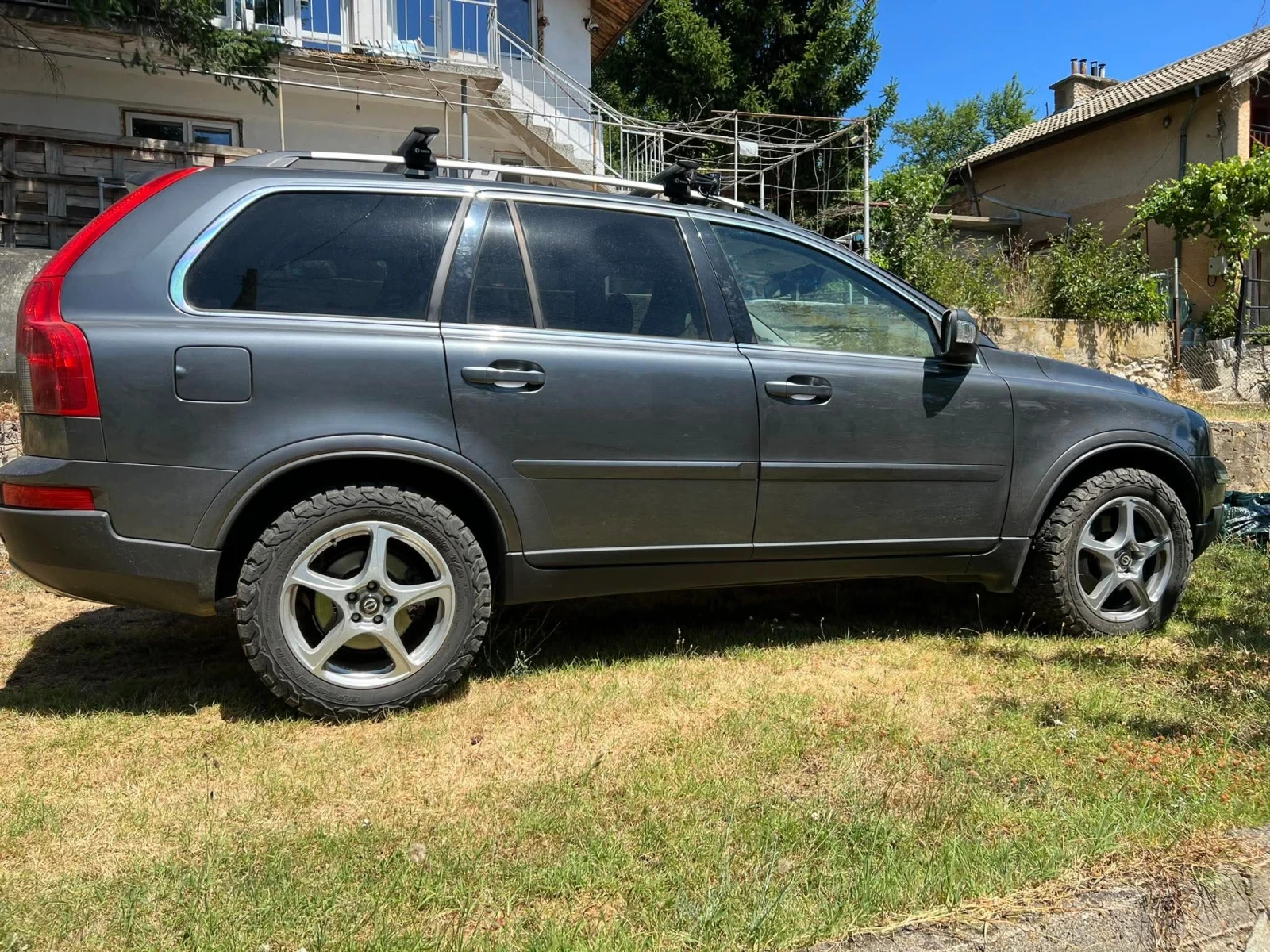 Volvo Xc90 V8 4.4 - изображение 2