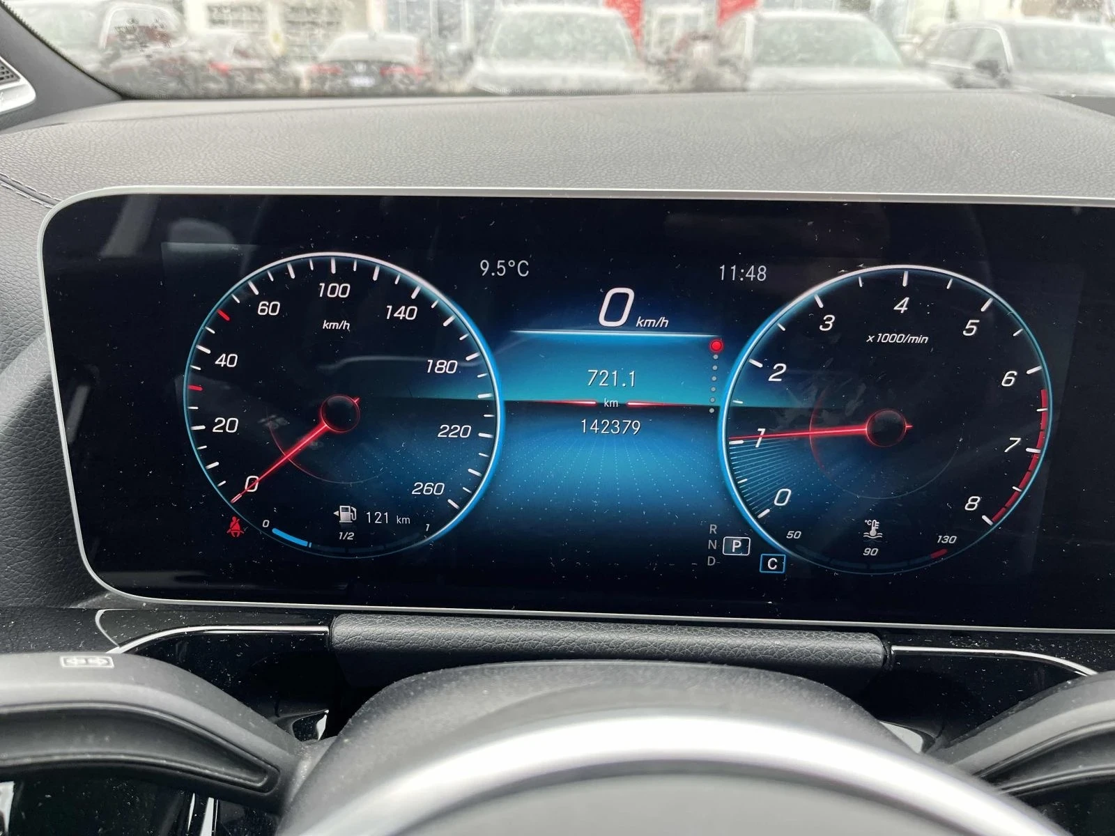 Mercedes-Benz GLA 250 AMG-pkg* Night-pkg* Keyless* CarPlay* Camera* Ambi, снимка 8 - Автомобили и джипове - 53751909