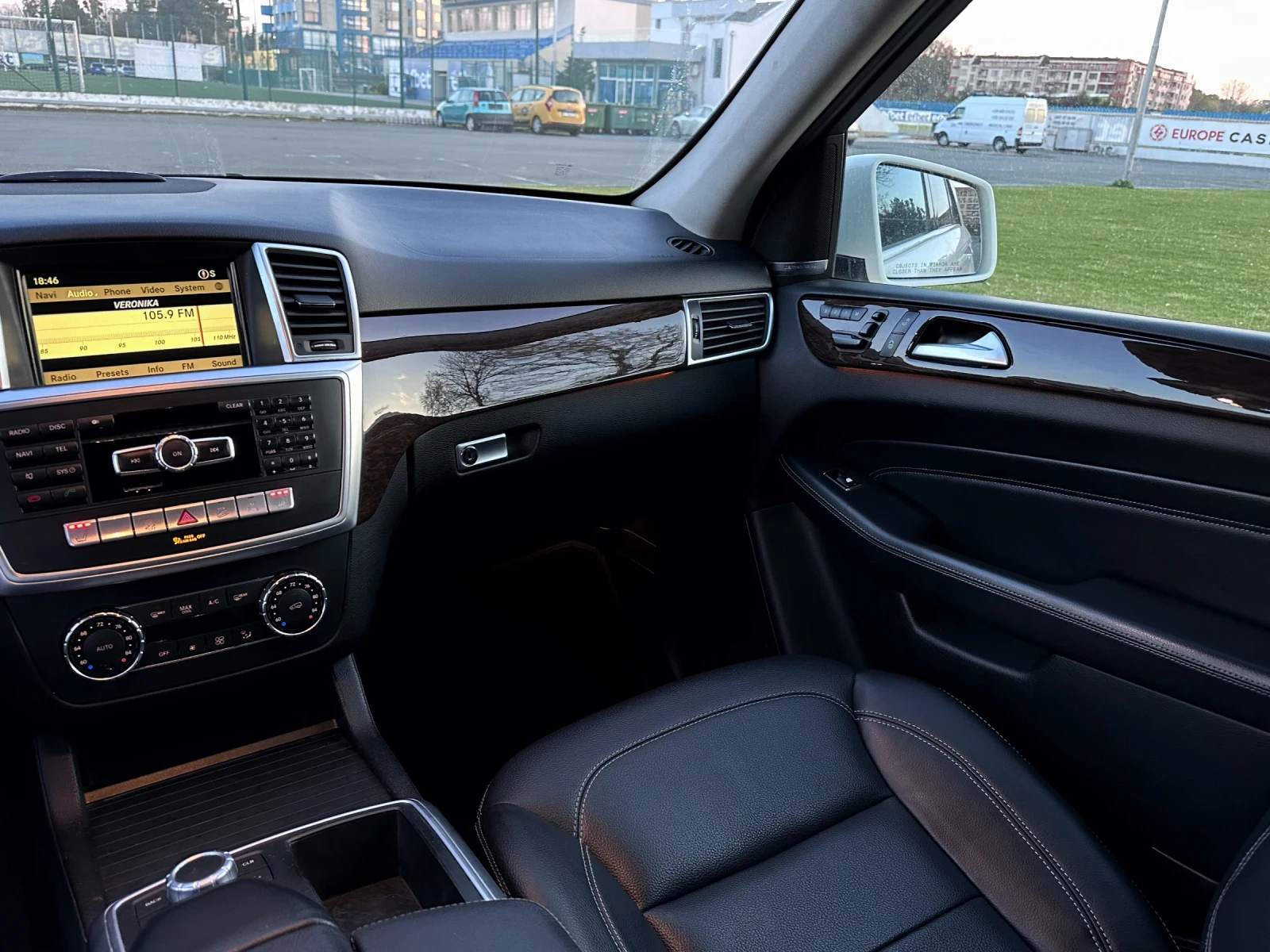 Mercedes-Benz ML 350 CDI AMG * * ПРУЖИНИ* * РЕАЛНИ КИЛОМЕТРА* * , снимка 12 - Автомобили и джипове - 54030911