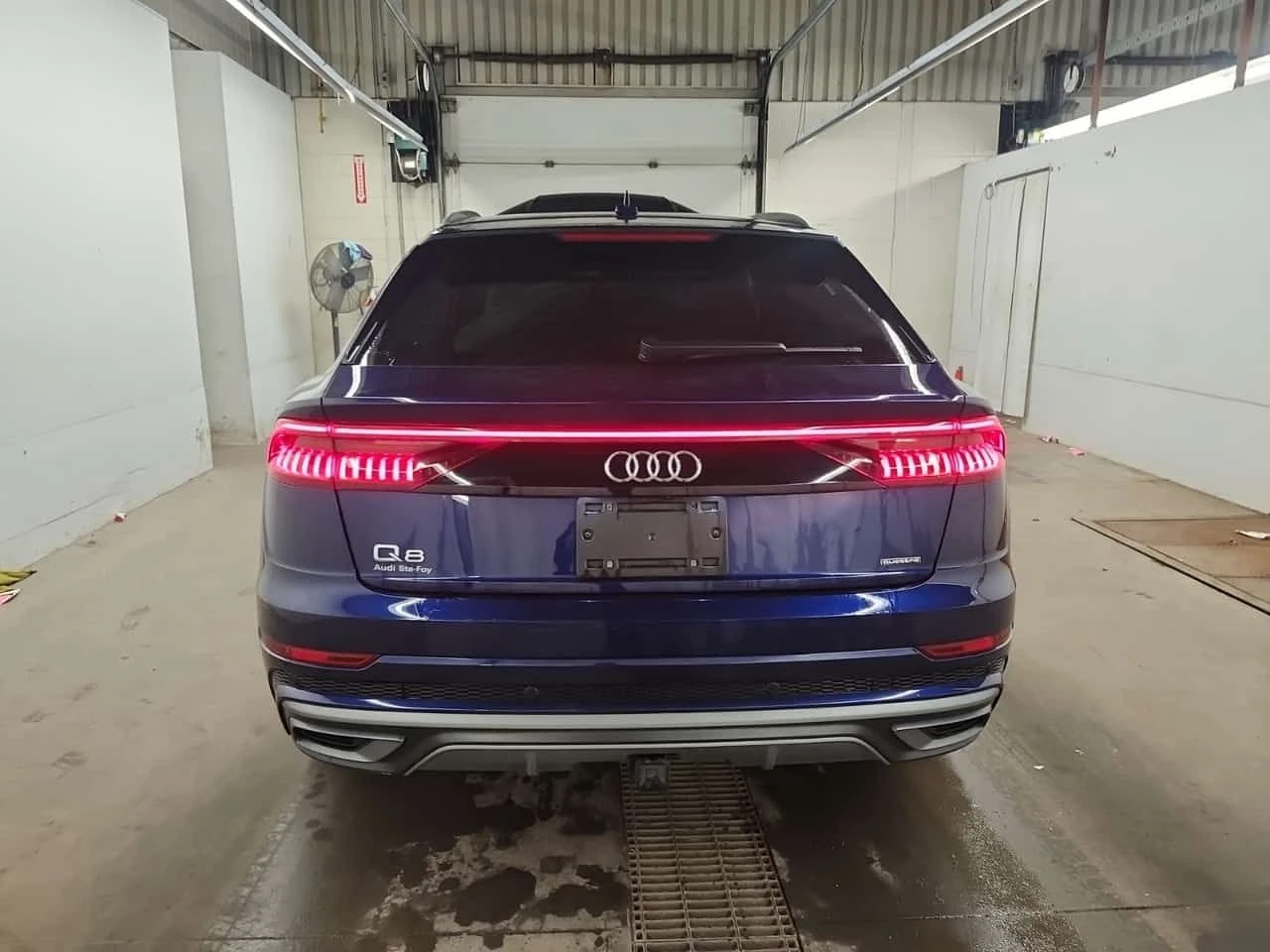 Audi Q8 * PROGRESSIV * ПАНО * ОБДУХВАНЕ * KEYLESS * 360, снимка 17 - Автомобили и джипове - 54231483