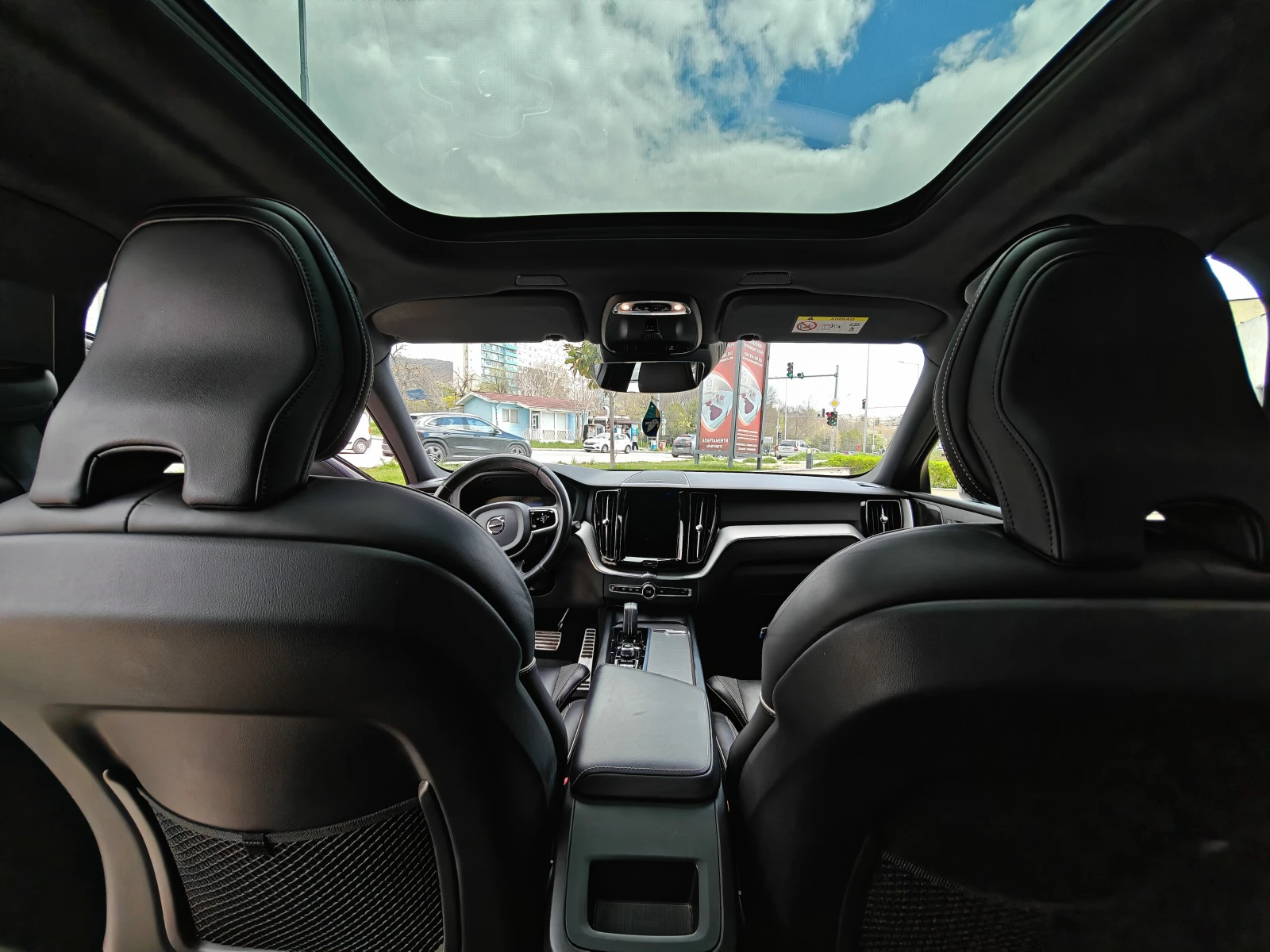 Volvo XC60 B5 Mild Hybrid 250hp AWD   , снимка 5 - Автомобили и джипове - 54335742