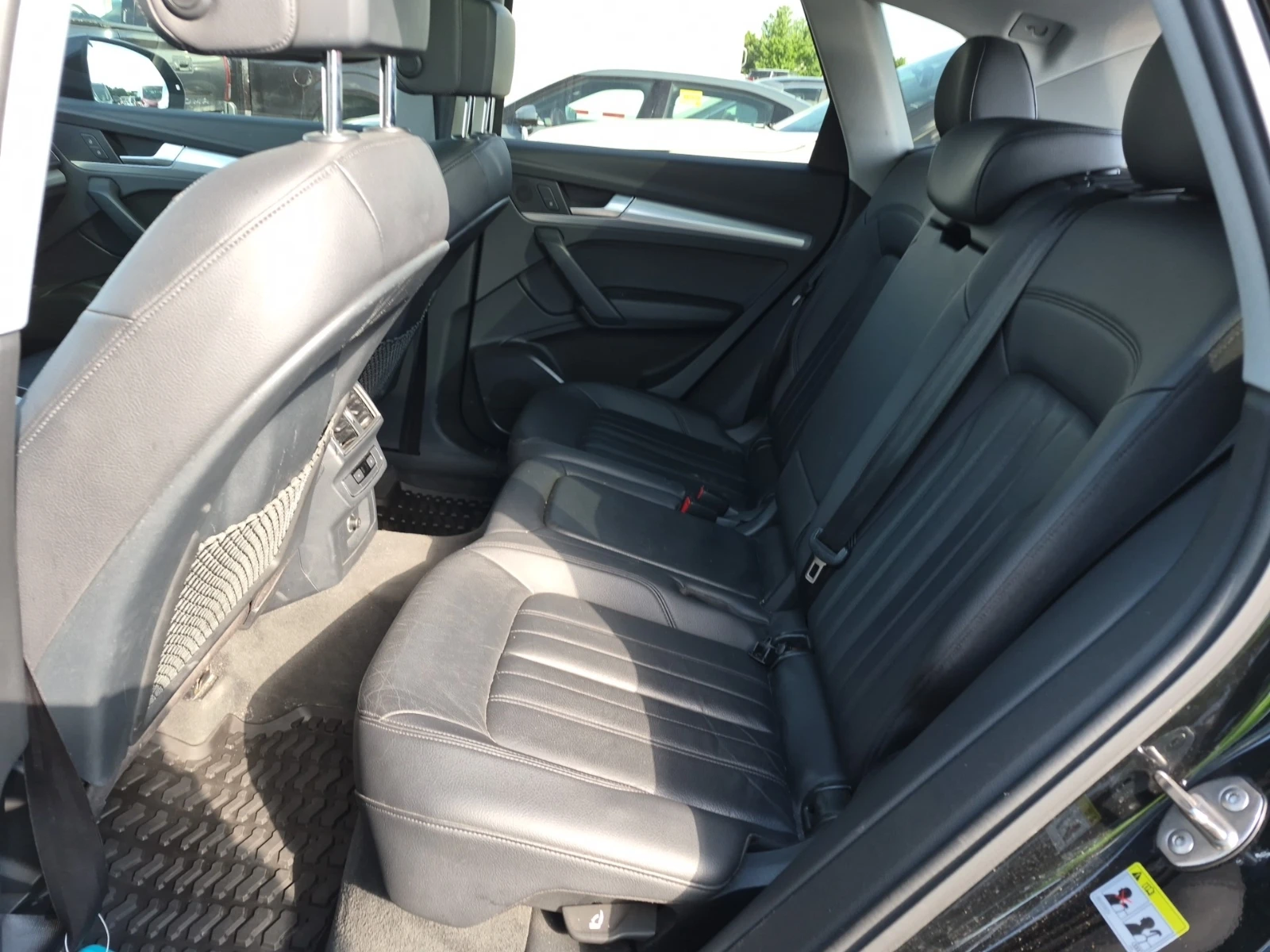 Audi Q5 PROGRESSIV * Keyless Go * CARFAX * АВТО КРЕДИТ * , снимка 9 - Автомобили и джипове - 54825995